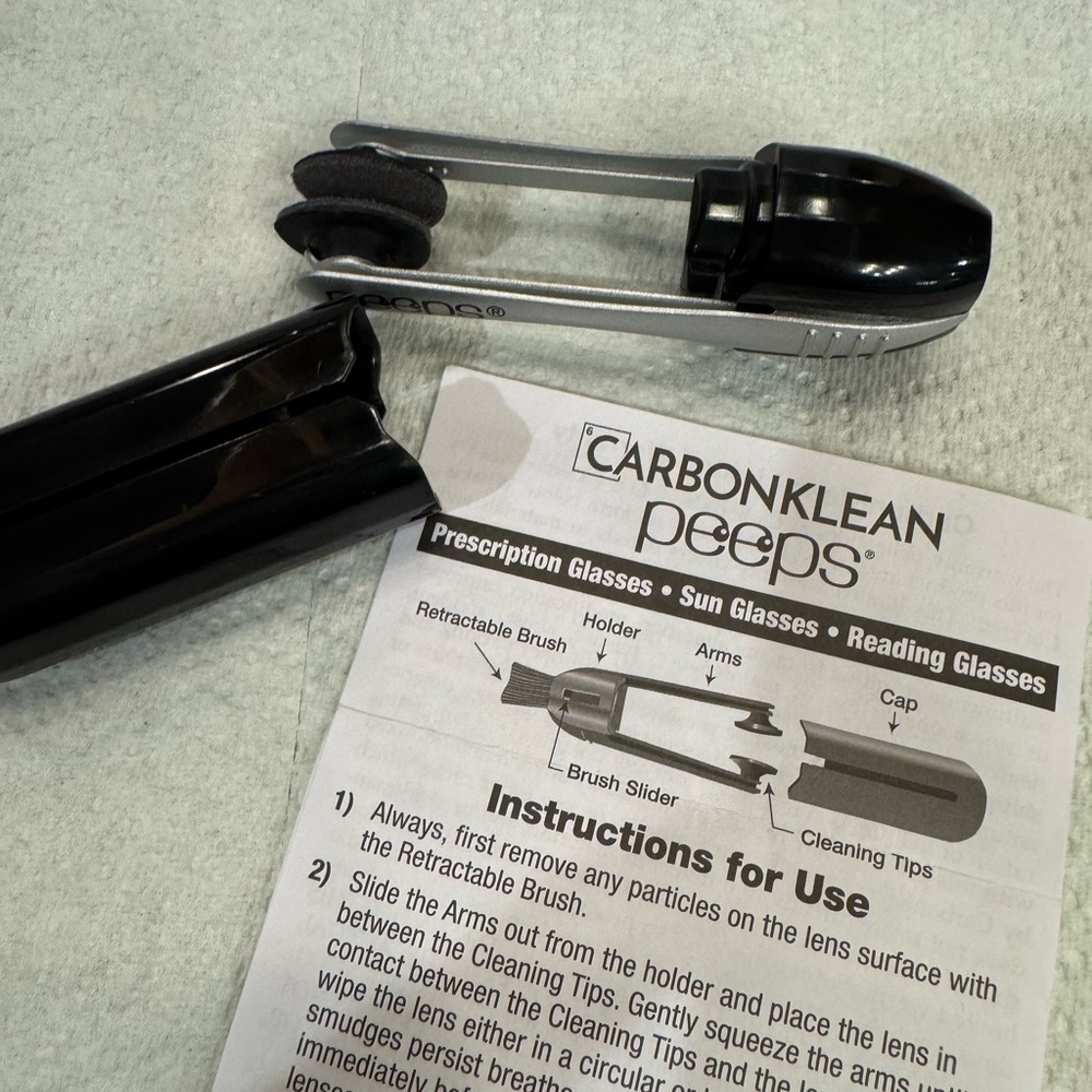 CarbonKlean Peeps Lens Cleaner for Glasses. Salmon Pink color. - Picture 5 of 5